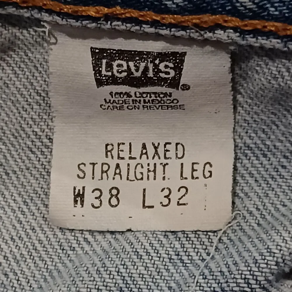 Levi Mens Size 38x32 Blue Light Wash Vintage Relaxed Straight Fit Jeans